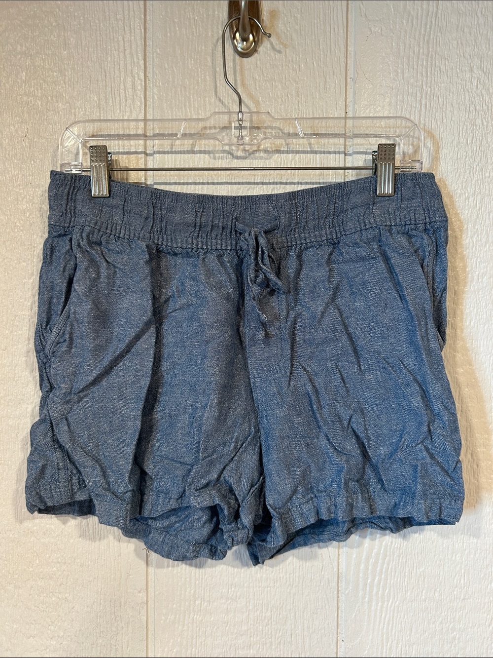 GAP Women's Drawstring Chambray Shorts in Blue